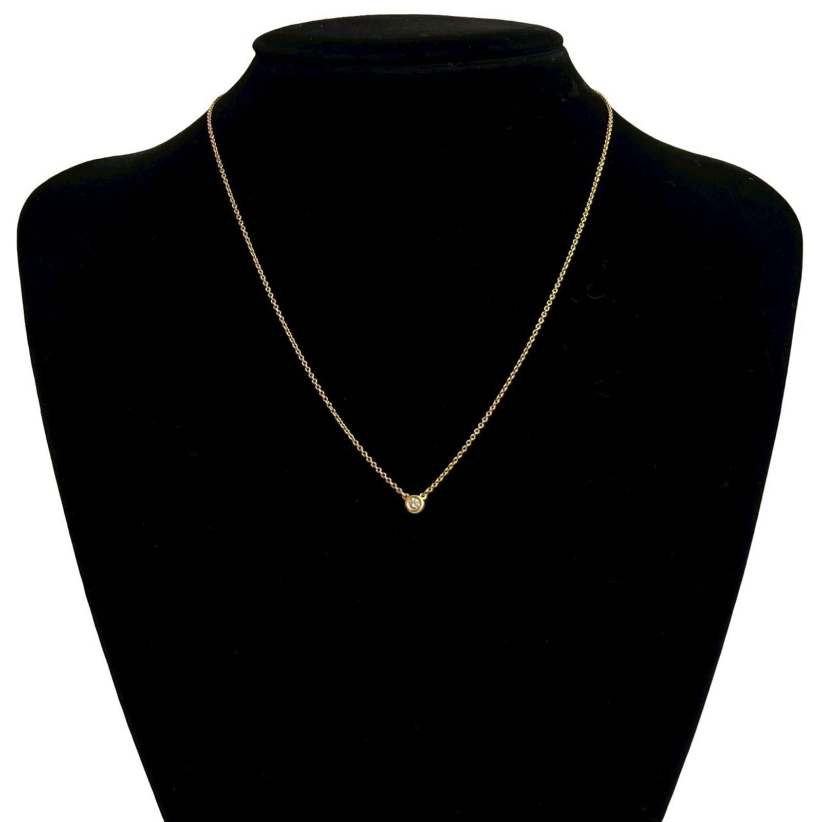 em989 TIFFANY & Co. Tiffany by the Yard Single Diamond Pendant Necklace in 18K Yellow Gold (1 of 5)