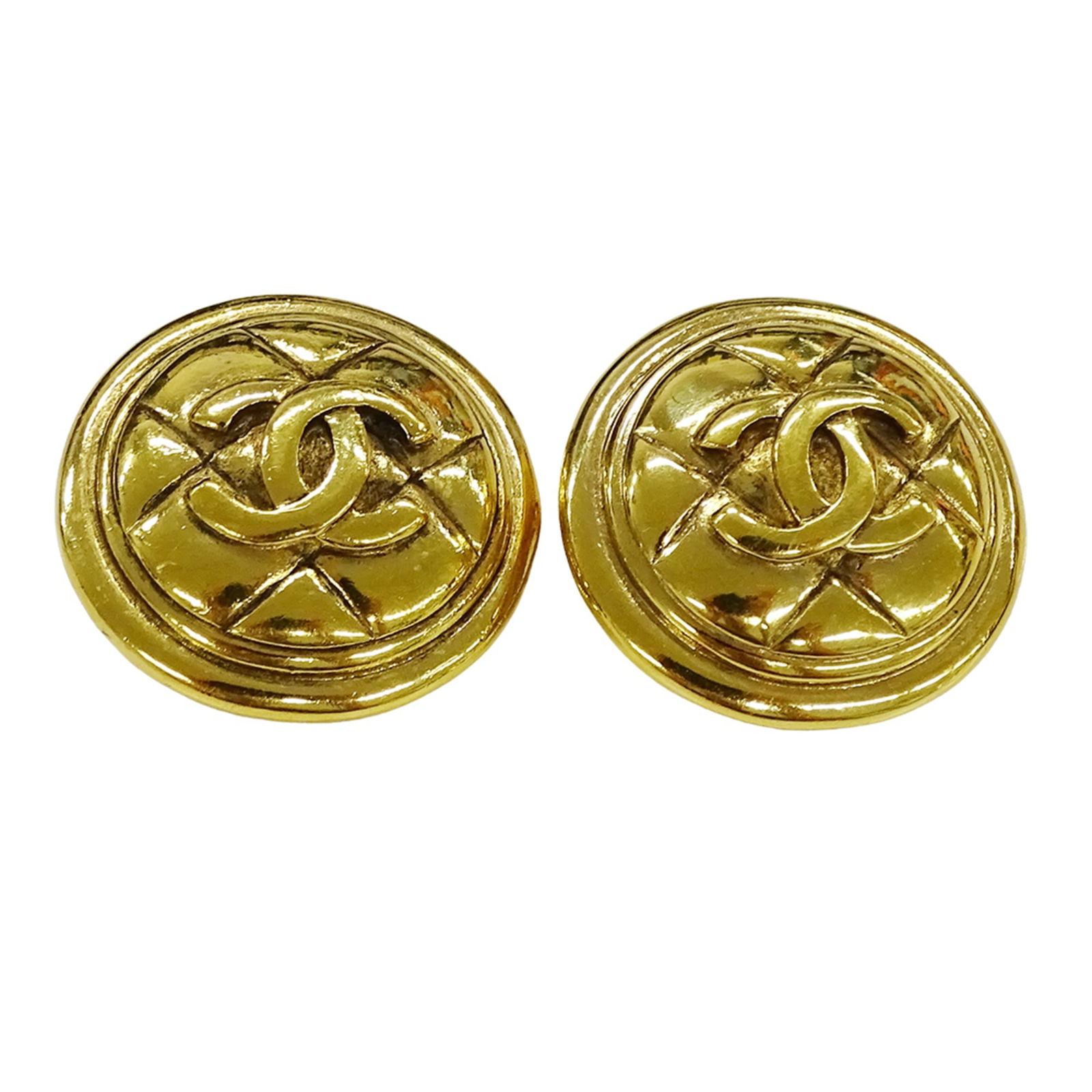 Plating Chanel Clip Earrings Gold: Plating Chanel Clip Earrings Gold This listing features Plating Chanel Clip Earrings Gold. Item specifics are provided below. Item Specifics: Brand: Chanel Type: Clip Earrings Gender: Women Material: