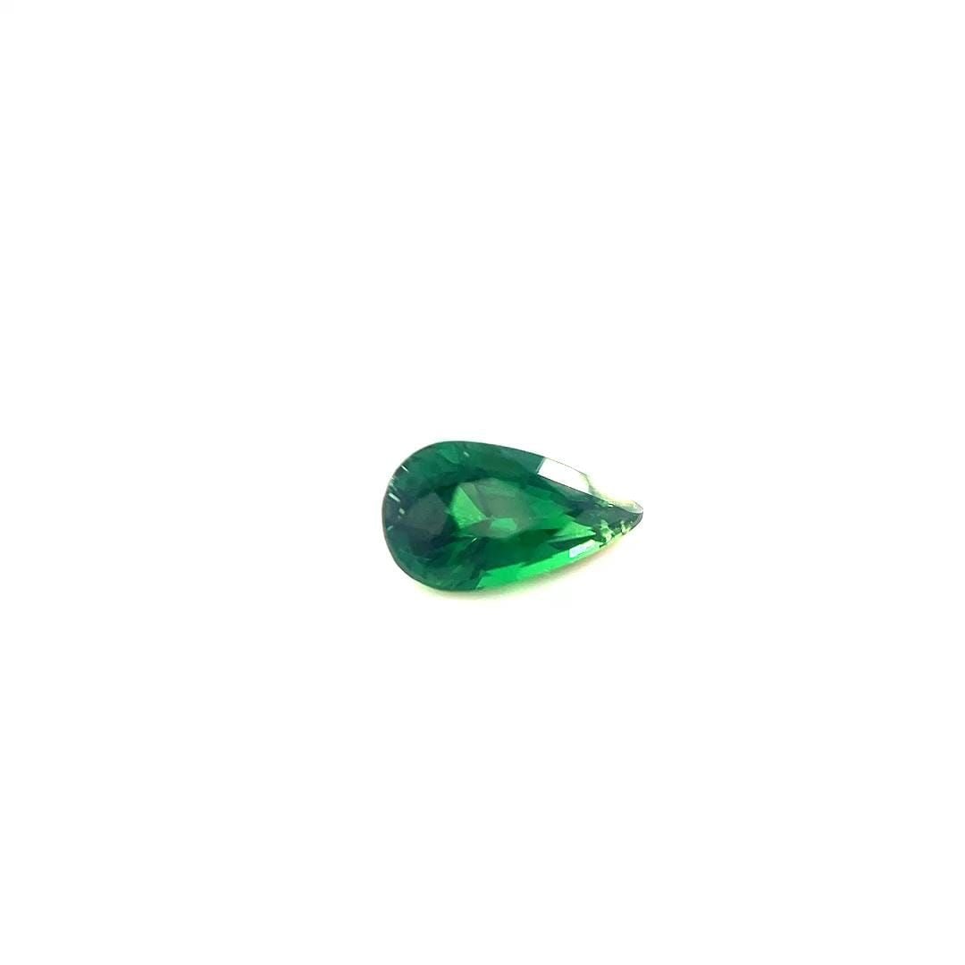 Loose Garnet Gemstone - Pear 1.01ct Green SI: Loose Garnet Gemstone - Pear 1.01ct Green SI This listing features Loose Garnet Gemstone - Pear 1.01ct Green SI. Item specifics are provided below. Item Specifics: Type: Garnet Carat: 1.01 Cut:
