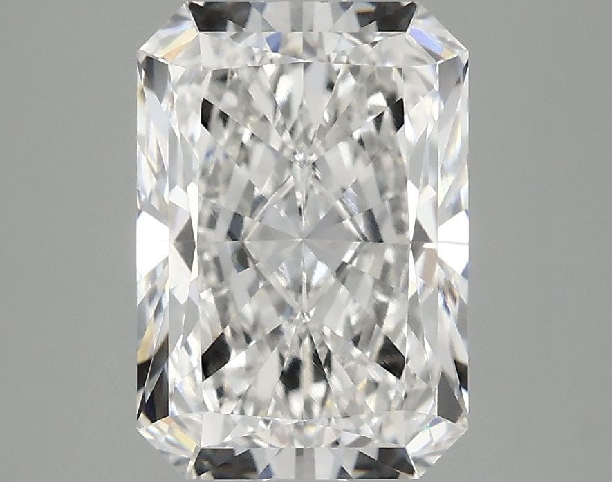 Loose Lab Diamond - IGI Radiant 3.08ct E VVS2: Loose Lab Diamond - IGI Radiant 3.08ct E VVS2 This listing features Loose Lab Diamond - IGI Radiant 3.08ct E VVS2. Item specifics are provided below. Item Specifics: Source: This Is A Real Diamond