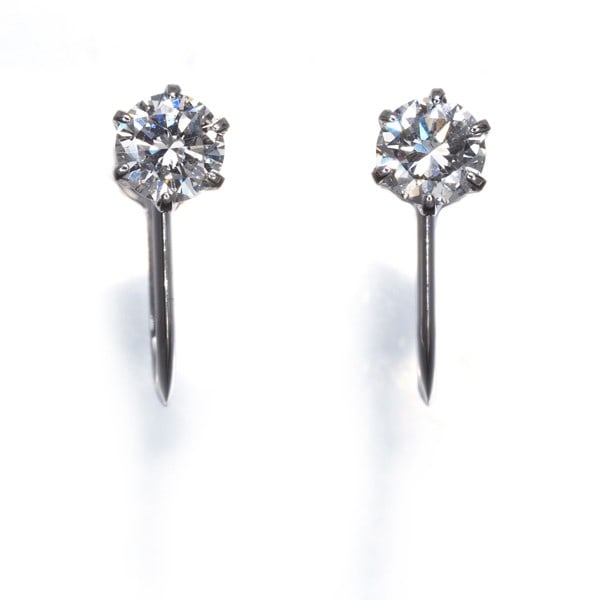 Platinum Diamond 0.50Ct Solitaire Earrings 900: Platinum Diamond 0.50Ct Solitaire Earrings 900 This listing features Platinum Diamond 0.50Ct Solitaire Earrings 900. Item specifics are provided below. Item Specifics: Metal: Platinum Metal Purity: