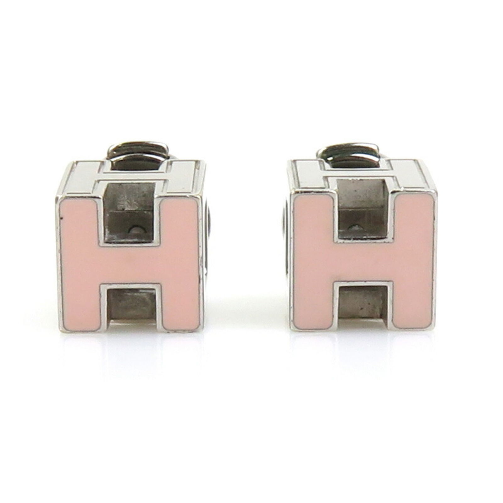 Metal Hermes Stud Earrings: Metal Hermes Stud Earrings This listing features Metal Hermes Stud Earrings. Item specifics are provided below. Item Specifics: Brand: Hermes Type: Stud Earrings Gender: Women Material: Metal Color: P