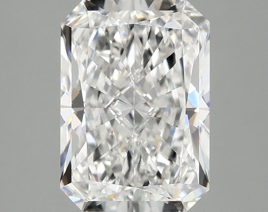 Loose Lab Diamond - IGI Radiant 3.05ct E VVS2: Loose Lab Diamond - IGI Radiant 3.05ct E VVS2 This listing features Loose Lab Diamond - IGI Radiant 3.05ct E VVS2. Item specifics are provided below. Item Specifics: Source: This Is A Real Diamond