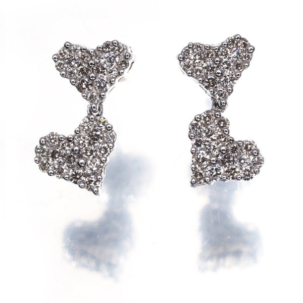 Gold Diamond 0.25Ct/ 0.25Ct Heart Paved Earrings 18K 750 White: Gold Diamond 0.25Ct/ 0.25Ct Heart Paved Earrings 18K 750 White This listing features Gold Diamond 0.25Ct/ 0.25Ct Heart Paved Earrings 18K 750 White. Item specifics are provided below. Item Specifics: