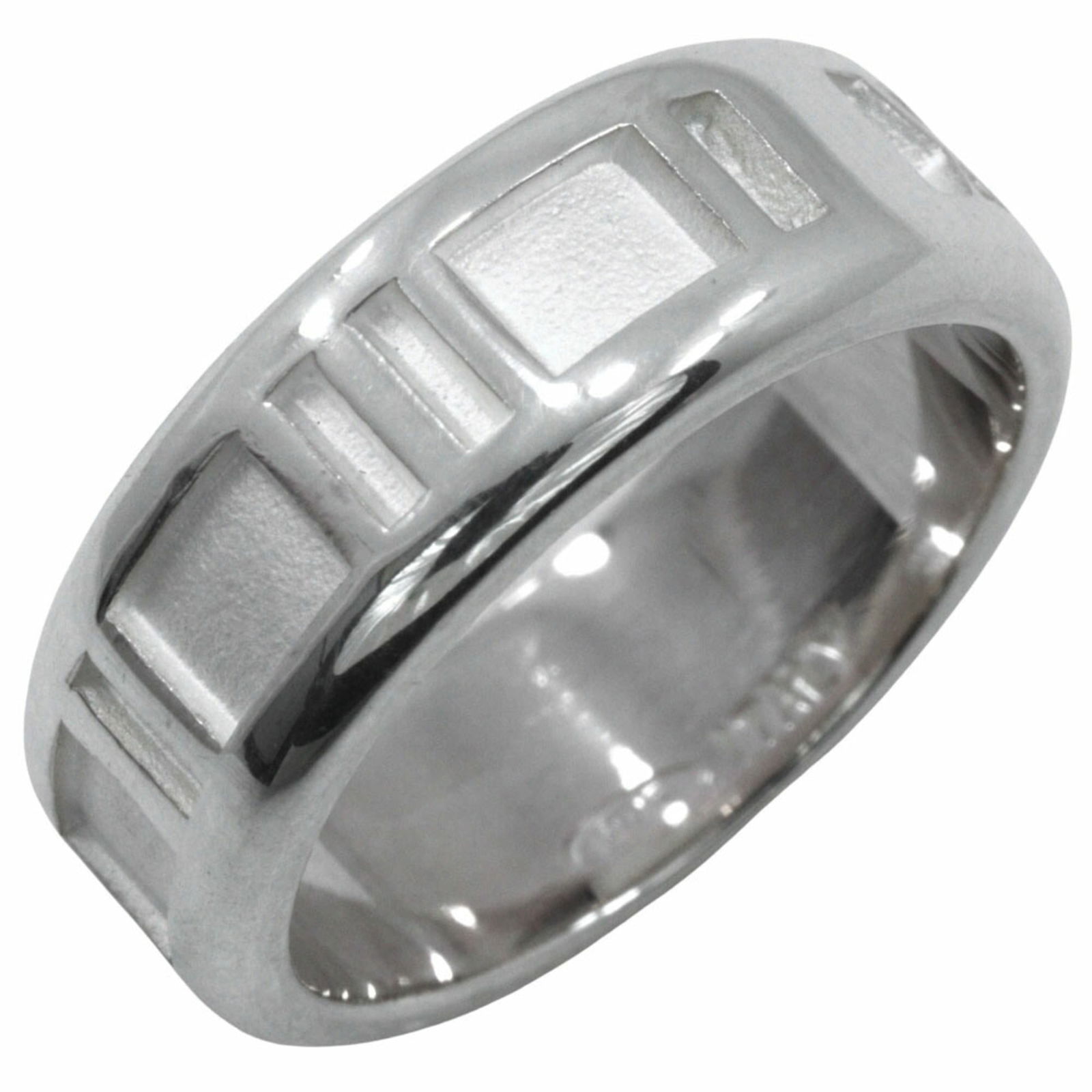925 Tiffany Band Ring Silver: 925 Tiffany Band Ring Silver This listing features 925 Tiffany Band Ring Silver. Item specifics are provided below. Item Specifics: Brand: Tiffany Type: Band Ring Gender: Women Material: Silver 925 Us