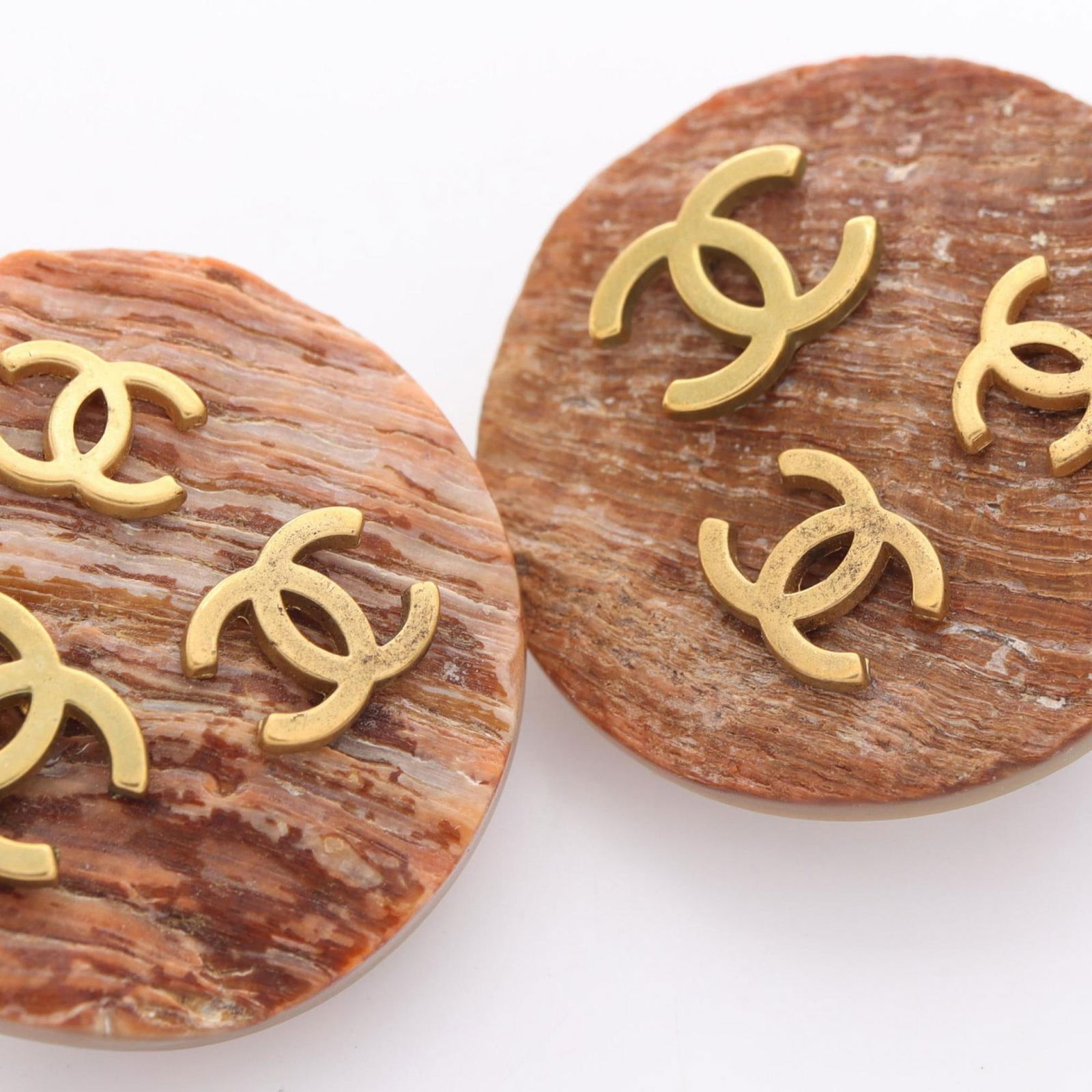 Shell Chanel Clip Earrings - 8