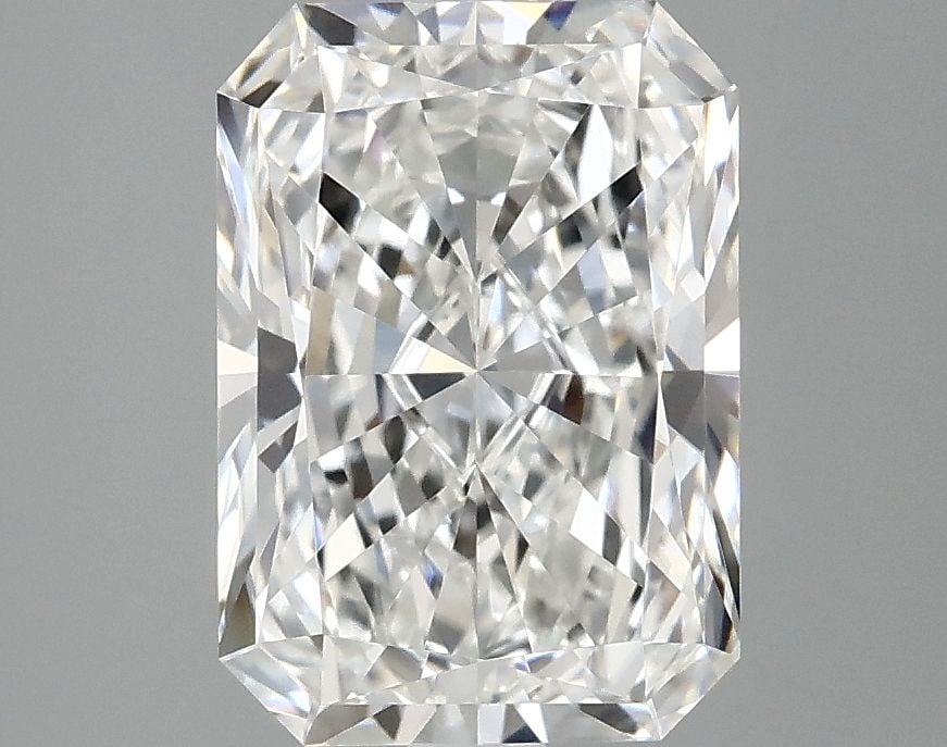 Loose Lab Diamond - IGI Radiant 3.04ct E VVS2: Loose Lab Diamond - IGI Radiant 3.04ct E VVS2 This listing features Loose Lab Diamond - IGI Radiant 3.04ct E VVS2. Item specifics are provided below. Item Specifics: Source: This Is A Real Diamond