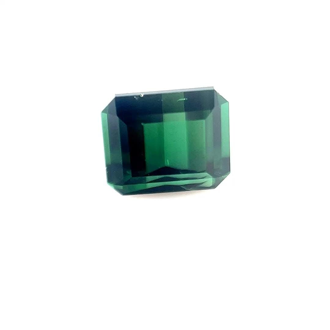 Loose Tourmaline Gemstone - Emerald 1.84ct Green SI: Loose Tourmaline Gemstone - Emerald 1.84ct Green SI This listing features Loose Tourmaline Gemstone - Emerald 1.84ct Green SI. Item specifics are provided below. Item Specifics: Type: Tourmaline