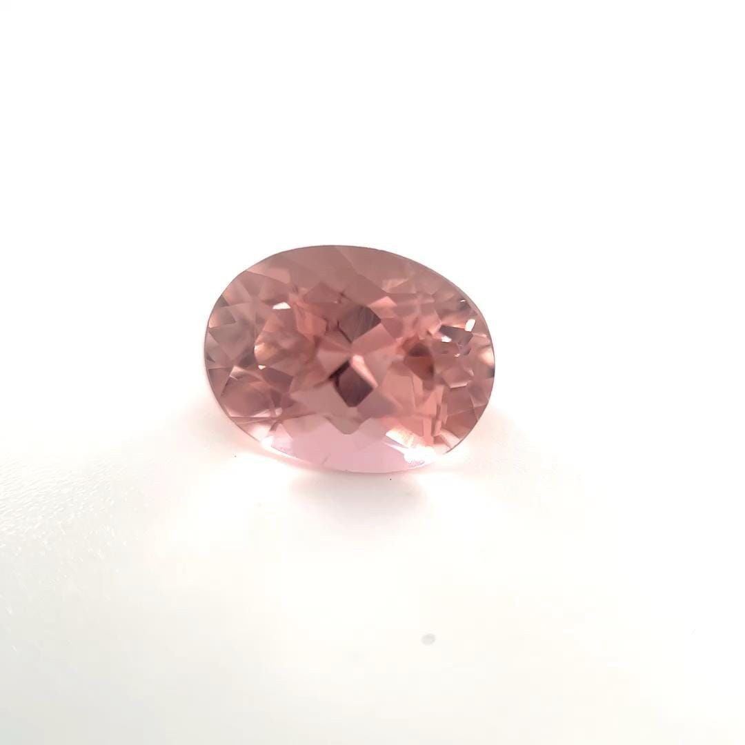 Loose Tourmaline Gemstone - Oval 2.865ct Pink SI: Loose Tourmaline Gemstone - Oval 2.865ct Pink SI This listing features Loose Tourmaline Gemstone - Oval 2.865ct Pink SI. Item specifics are provided below. Item Specifics: Type: Tourmaline Carat: