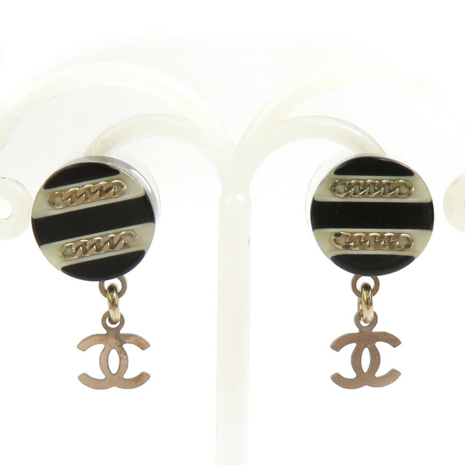 Resin - Chanel Stud Earrings Metal: Resin - Chanel Stud Earrings Metal This listing features Resin - Chanel Stud Earrings Metal. Item specifics are provided below. Item Specifics: Brand: Chanel Type: Stud Earrings Gender: Women Material