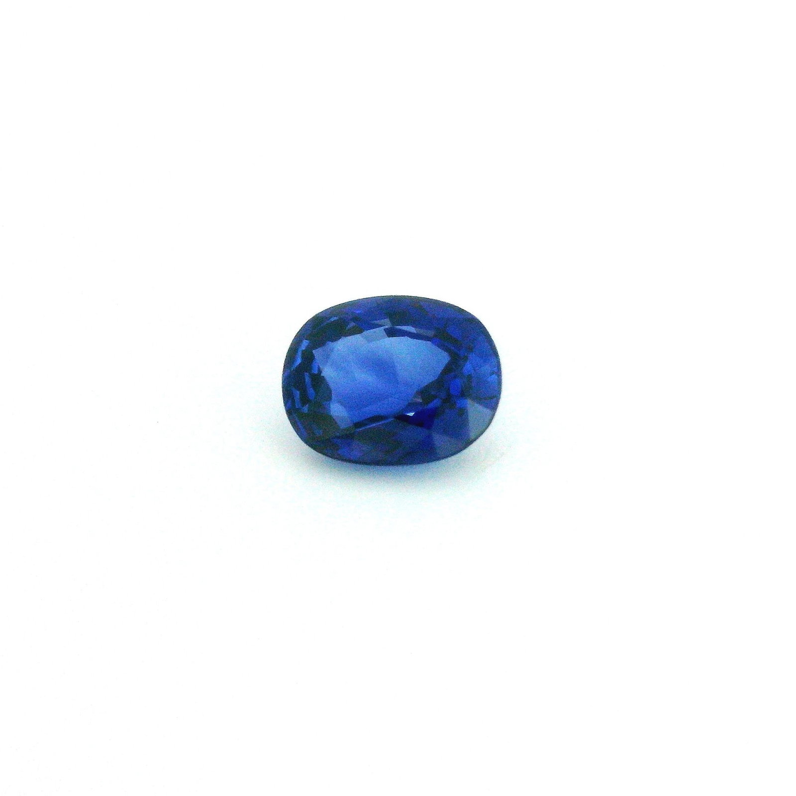 Loose Sapphire Gemstone - IGI Oval 1.31ct Blue EC: Loose Sapphire Gemstone - IGI Oval 1.31ct Blue EC This listing features Loose Sapphire Gemstone - IGI Oval 1.31ct Blue EC. Item specifics are provided below. Item Specifics: Type: Sapphire Carat: