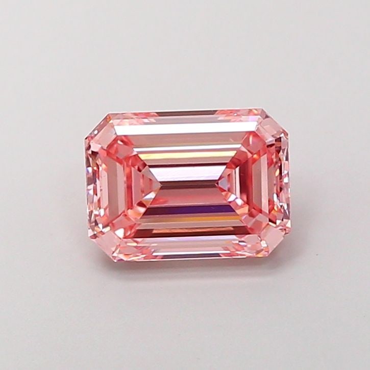 Loose Lab Diamond - IGI Emerald 1.57ct Fancy Vivid Pink VVS2: Loose Lab Diamond - IGI Emerald 1.57ct Fancy Vivid Pink VVS2 This listing features Loose Lab Diamond - IGI Emerald 1.57ct Fancy Vivid Pink VVS2. Item specifics are provided below. Item Specifics: Sour