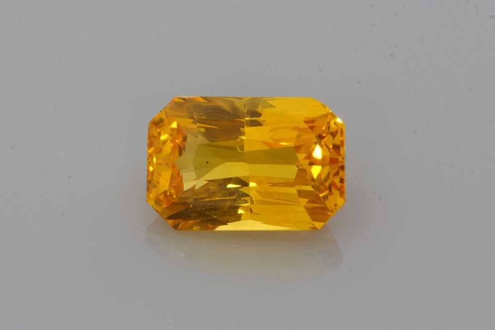 Loose Sapphire Gemstone - GIA Emerald 3.0ct Orange EC (1 of 1)