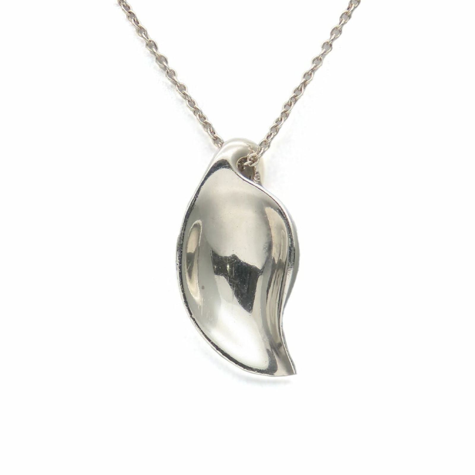 TIFFANY&Co. Tiffany necklace leaf motif silver 925 approx. 3.4g Elsa Peretti accessory women's: TIFFANY&Co. Tiffany necklace leaf motif silver 925 approx. 3.4g Elsa Peretti accessory women's This listing features TIFFANY&Co. Tiffany necklace leaf motif silver 925 approx. 3.4g Elsa Peretti