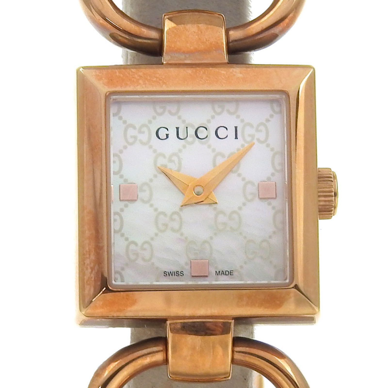 Wristwatch Gucci: Wristwatch Gucci This listing features Wristwatch Gucci. Item specifics are provided below. Item Specifics: Brand: Gucci Type: Wristwatch Gender: Women Material (Case): Gold Plated Material (Band): Go