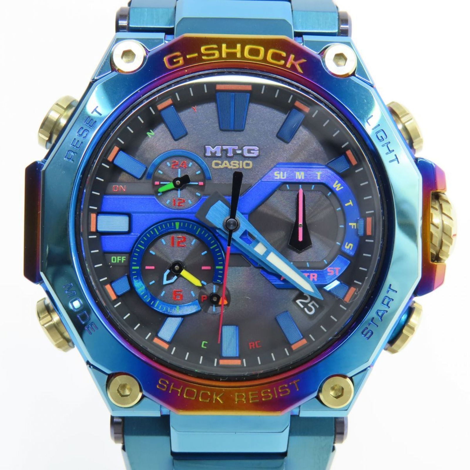 Wristwatch Casio: Wristwatch Casio This listing features Wristwatch Casio. Item specifics are provided below. Item Specifics: Brand: Casio Type: Wristwatch Gender: Men,Women,Unisex Display: Digital Wrist Size: 14.5cm