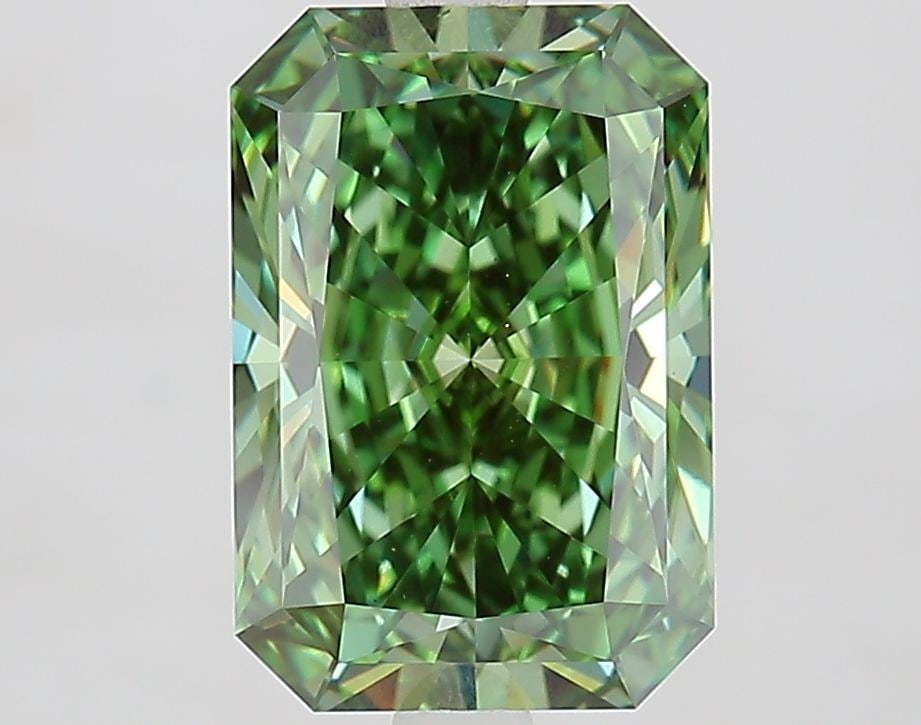 Loose Lab Diamond - IGI Radiant 3.08ct Fancy Vivid Green VVS2: Loose Lab Diamond - IGI Radiant 3.08ct Fancy Vivid Green VVS2 This listing features Loose Lab Diamond - IGI Radiant 3.08ct Fancy Vivid Green VVS2. Item specifics are provided below. Item Specifics: