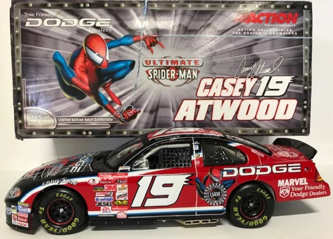 Car Casey Atwood Unsigned #19 2001 1: 24 Scale Die Cast (1 of 2)