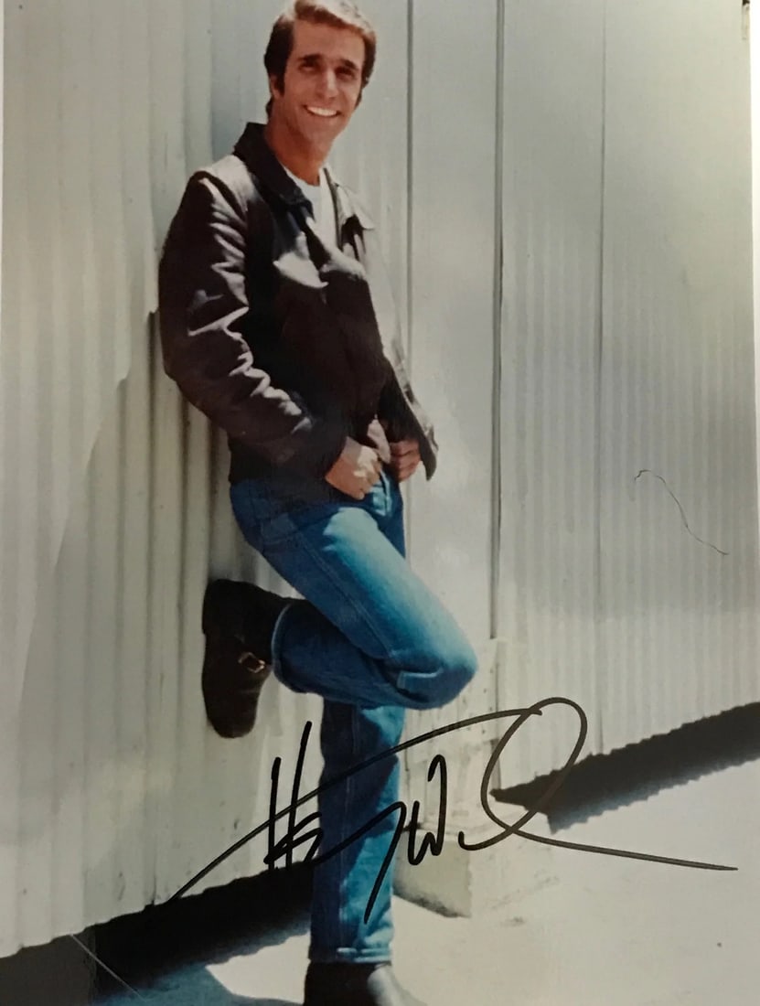 Photo Henry Winkler Autographed 8x10 Celebrity (1 of 1)