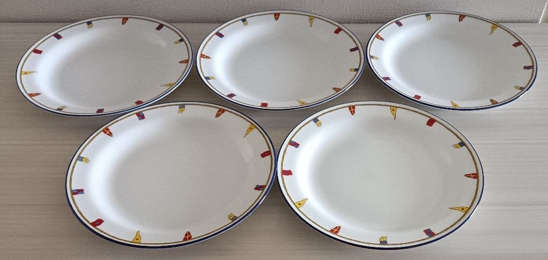 Tableware Richard Ginori Clipper Meet Plate Set of 5 Round 8.3in Porcelain Italy: Tableware Richard Ginori Clipper Meet Plate Set of 5 Round 8.3in Porcelain Italy This listing features Tableware Richard Ginori Clipper Meet Plate Set of 5 Round 8.3in Porcelain Italy. Item specifics