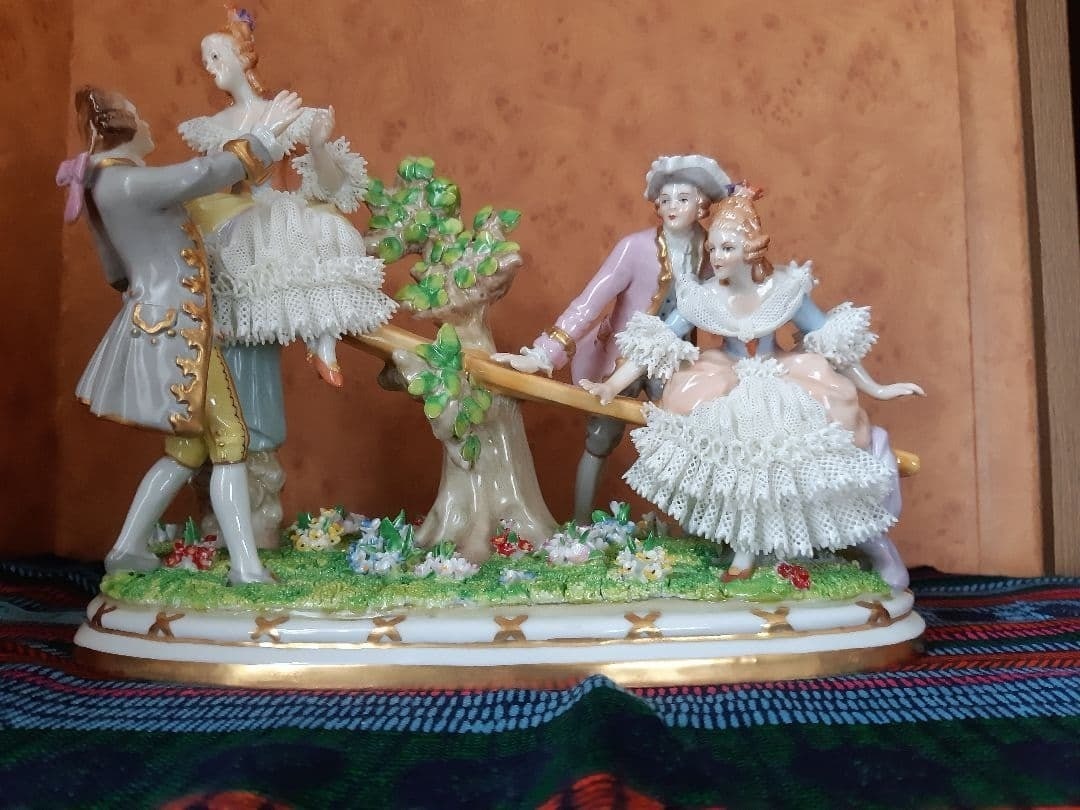 Antique Stunning! Luxurious Limited Edition 13/ 30 Porcelain lace doll Figurine (1 of 10)