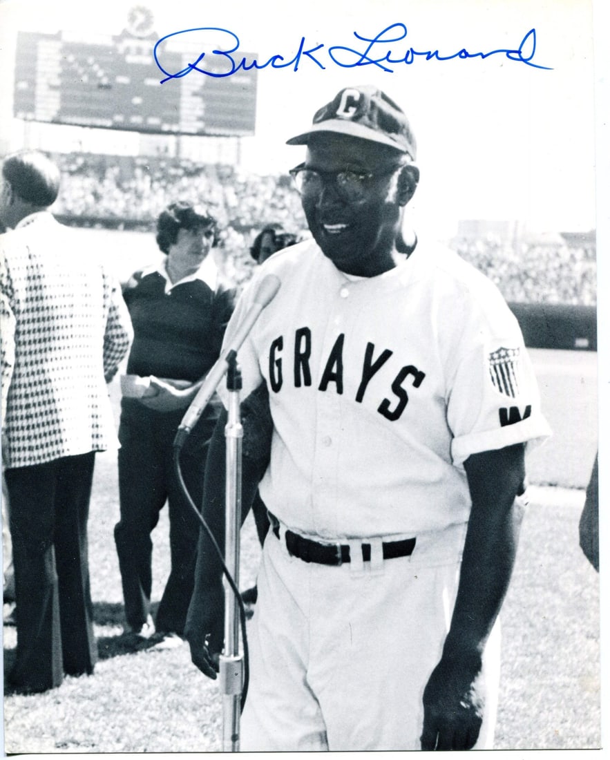 Photo Buck Leonard Autographed 8x10: Photo Buck Leonard Autographed 8x10 This listing features Photo Buck Leonard Autographed 8x10. Item specifics are provided below. Item Specifics: Country Of Origin: United States Buck Leonard