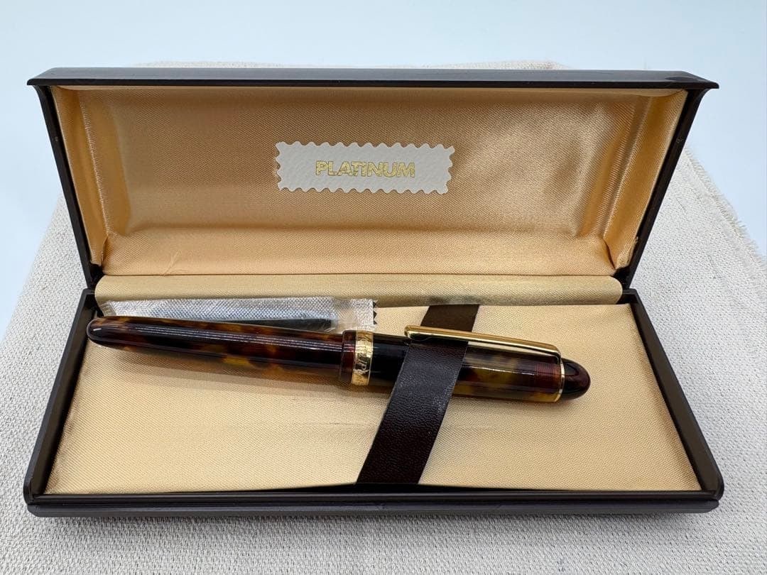 ink Platinum 3776 Century Tortoiseshell Pattern Fountain Pen 18K Nib With Spare (1 of 10)