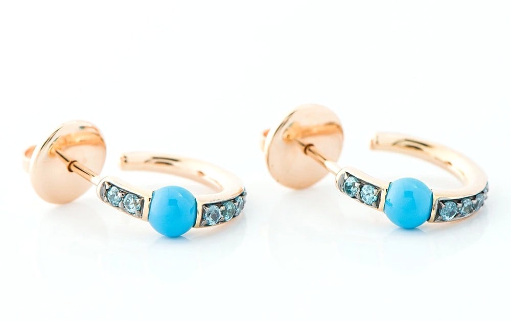 Gift Pomellato Mama Non Mama Turquoise Blue Zircon 18k Rose Gold Hoop Earrings: Gift Pomellato Mama Non Mama Turquoise Blue Zircon 18k Rose Gold Hoop Earrings This listing features Gift Pomellato Mama Non Mama Turquoise Blue Zircon 18k Rose Gold Hoop Earrings. Item specifics are