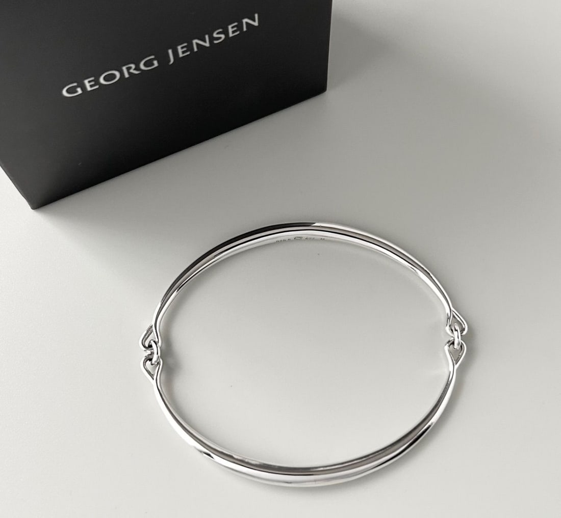 Box Georg Jensen No.622 Sterling Silver Bangle Bracelet M size With Original: Box Georg Jensen No.622 Sterling Silver Bangle Bracelet M size With Original This listing features Box Georg Jensen No.622 Sterling Silver Bangle Bracelet M size With Original. Item specifics are prov