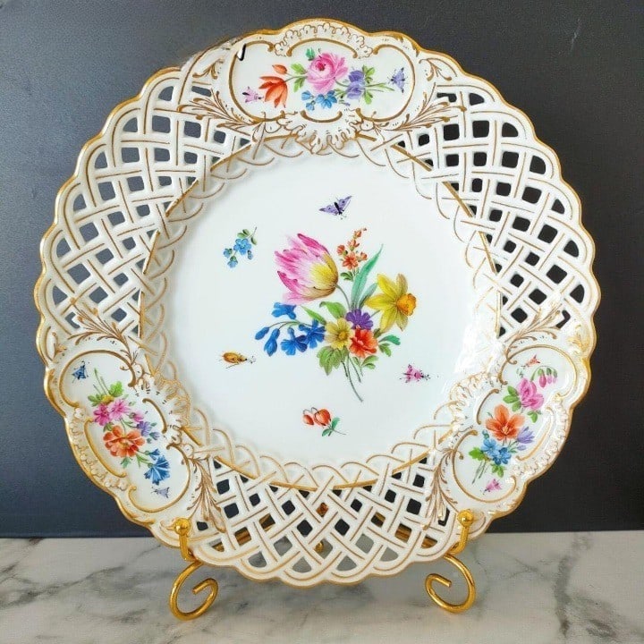 Edge MEISSEN Fluffy Bouquet Rose Plate Flower Insects Reticulated Pierced (1 of 10)