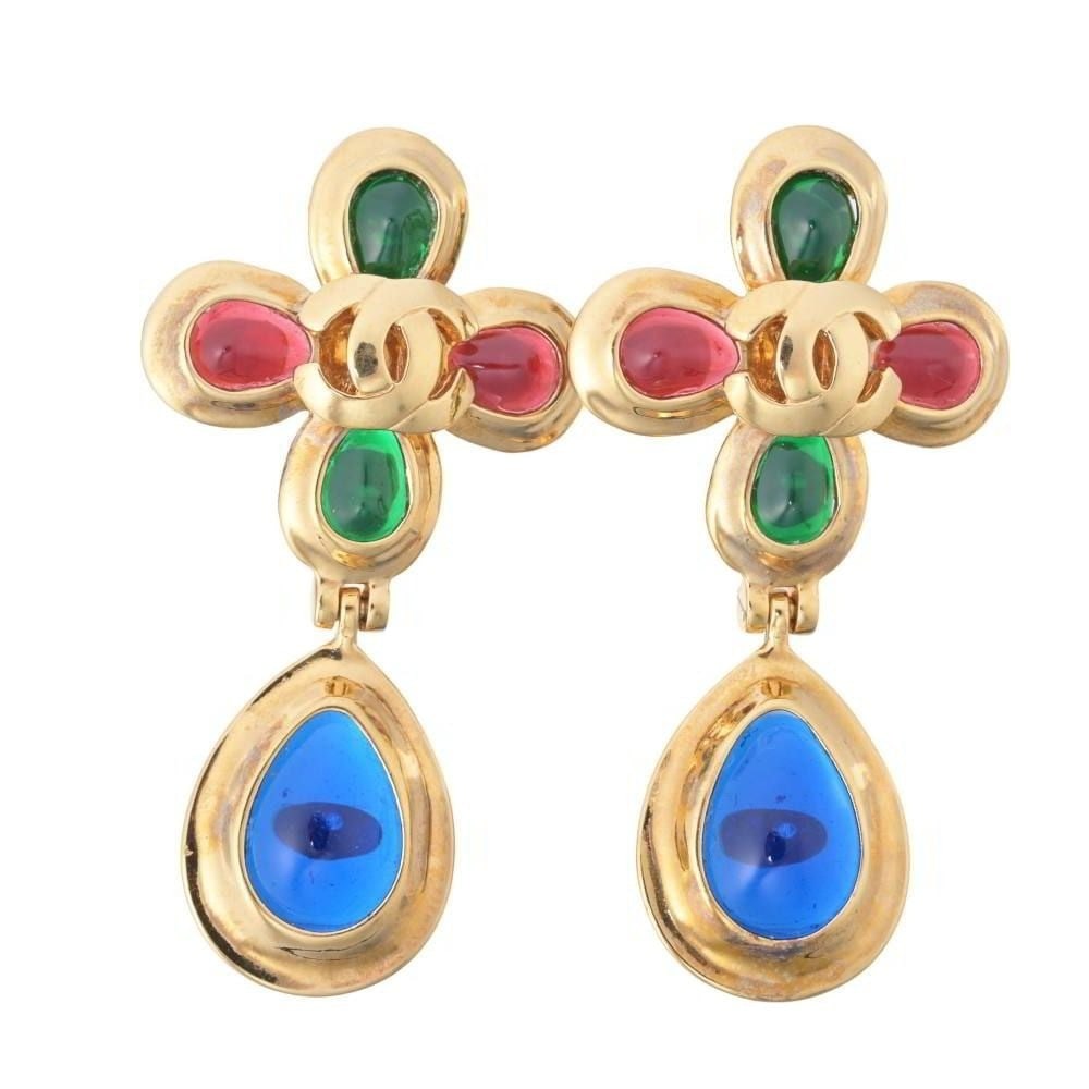 Rare Vintage CHANEL 97A Coco Mark Multicolored Gripoix Dangle Earring in: Rare Vintage CHANEL 97A Coco Mark Multicolored Gripoix Dangle Earring in This listing features Rare Vintage CHANEL 97A Coco Mark Multicolored Gripoix Dangle Earring in. Item specifics are provided
