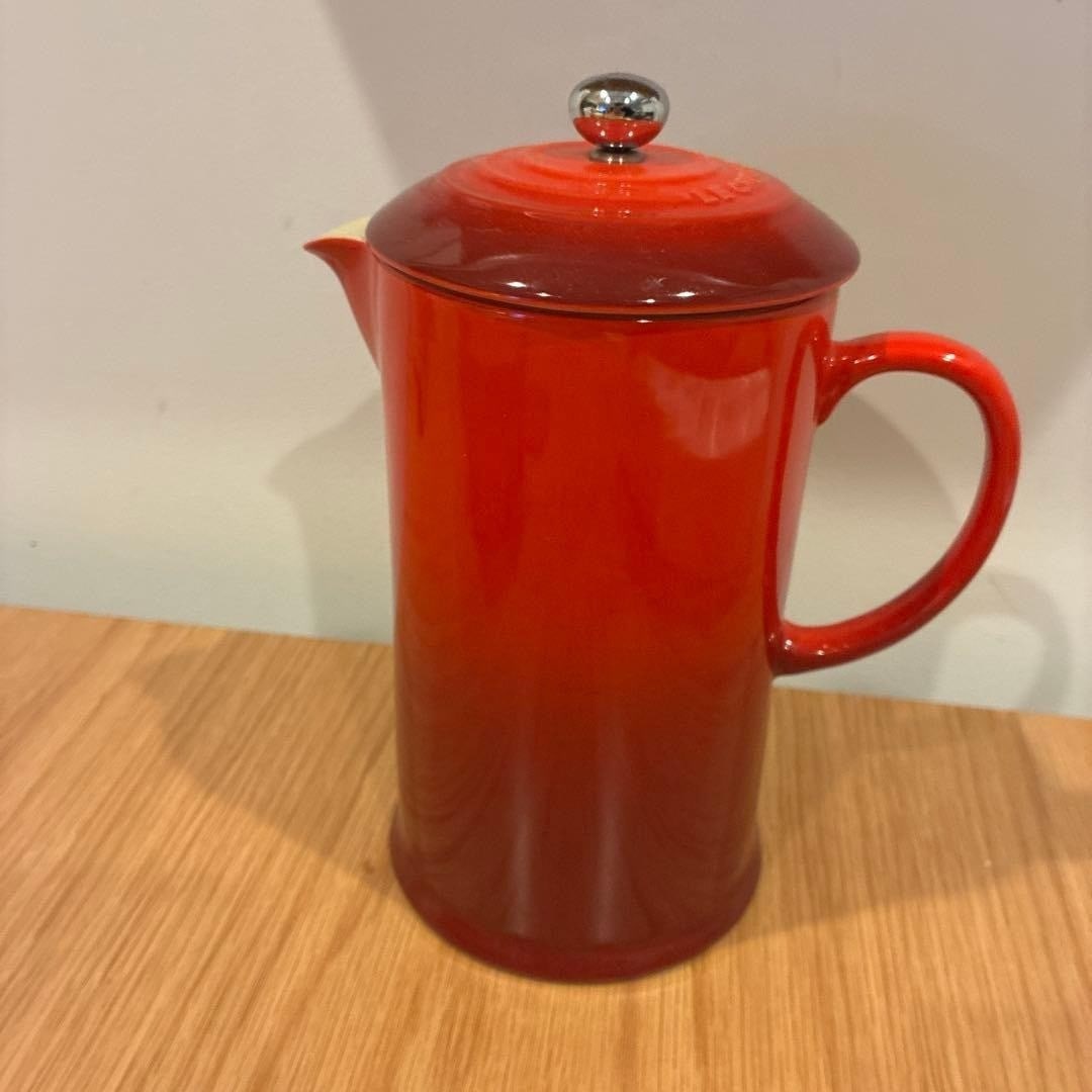 New LE CREUSET Coffee Press Tea Pot Stoneware Cerise Red French Press Cafetiere (1 of 7)