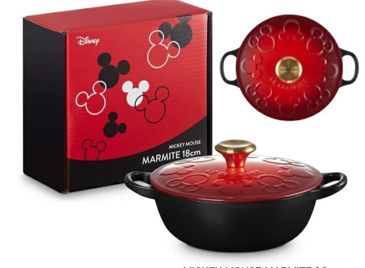 Box Le Creuset Mickey Mouse Mini marmite Round Soup Pot Cherry Red 18cm With: Box Le Creuset Mickey Mouse Mini marmite Round Soup Pot Cherry Red 18cm With This listing features Box Le Creuset Mickey Mouse Mini marmite Round Soup Pot Cherry Red 18cm With. Item specifics are prov