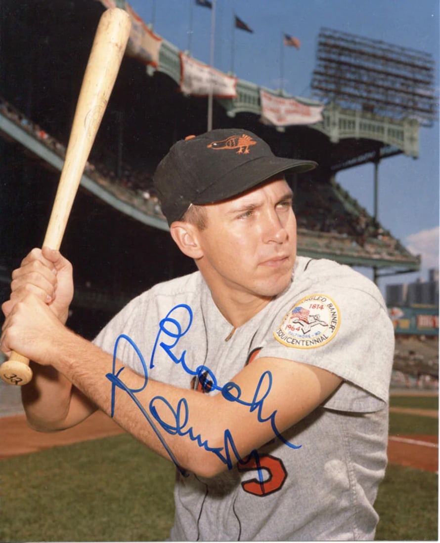 Photo Brooks Robinson Autographed 8x10 Baseball (1 of 1)