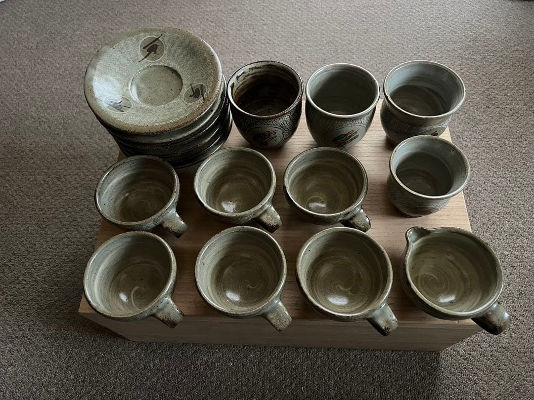 Box Tatsuzo Shimaoka Mashiko Ware Coffee Tea Cup and Bottle set with: Box Tatsuzo Shimaoka Mashiko Ware Coffee Tea Cup and Bottle set with This listing features Box Tatsuzo Shimaoka Mashiko Ware Coffee Tea Cup and Bottle set with. Item specifics are provided below. Item