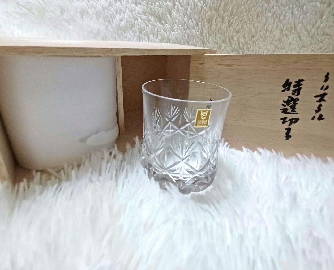 Box Kagami Crystal Edo Kiriko Rock Glas Clear Cut Glass Japan With Wooden: Box Kagami Crystal Edo Kiriko Rock Glas Clear Cut Glass Japan With Wooden This listing features Box Kagami Crystal Edo Kiriko Rock Glas Clear Cut Glass Japan With Wooden. Item specifics are provided b
