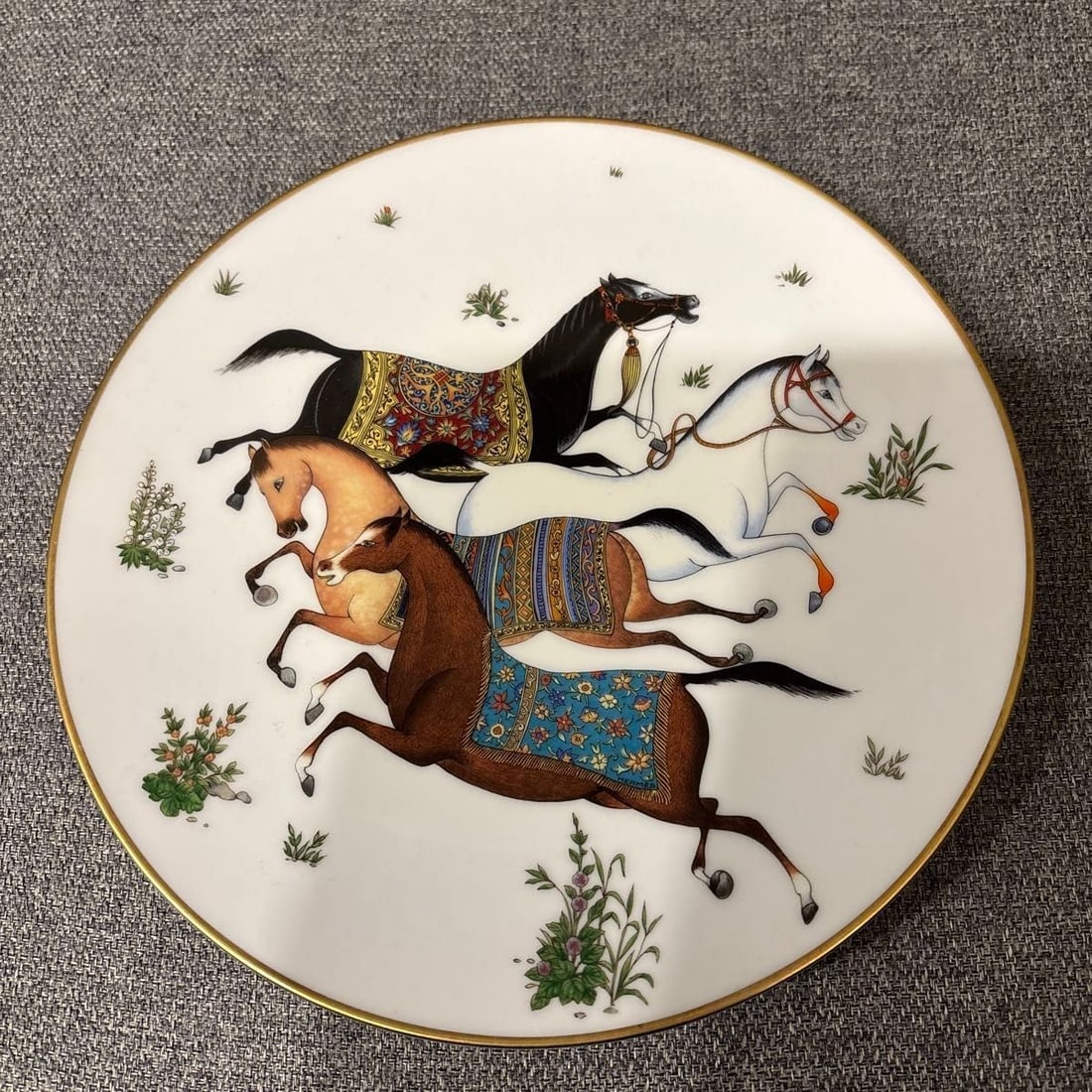 Collectible Herms Cheval d'Orient Porcelain Plate 21cm Horse & Exotic Design: Collectible Herms Cheval d'Orient Porcelain Plate 21cm Horse & Exotic Design This listing features Collectible Herms Cheval d'Orient Porcelain Plate 21cm Horse & Exotic Design. Item specifics are
