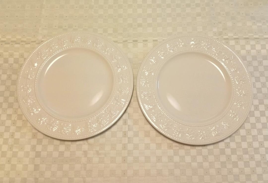Tableware Wedgwood HOME Festivity Dinner Plate 27cm Pair Set Of 2 Bone China: Tableware Wedgwood HOME Festivity Dinner Plate 27cm Pair Set Of 2 Bone China This listing features Tableware Wedgwood HOME Festivity Dinner Plate 27cm Pair Set Of 2 Bone China. Item specifics are prov