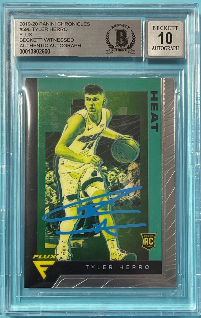Card Tyler Herro 2019-20 Panini Chronicles Flux Authentic Beckett 10 Autograph (1 of 2)