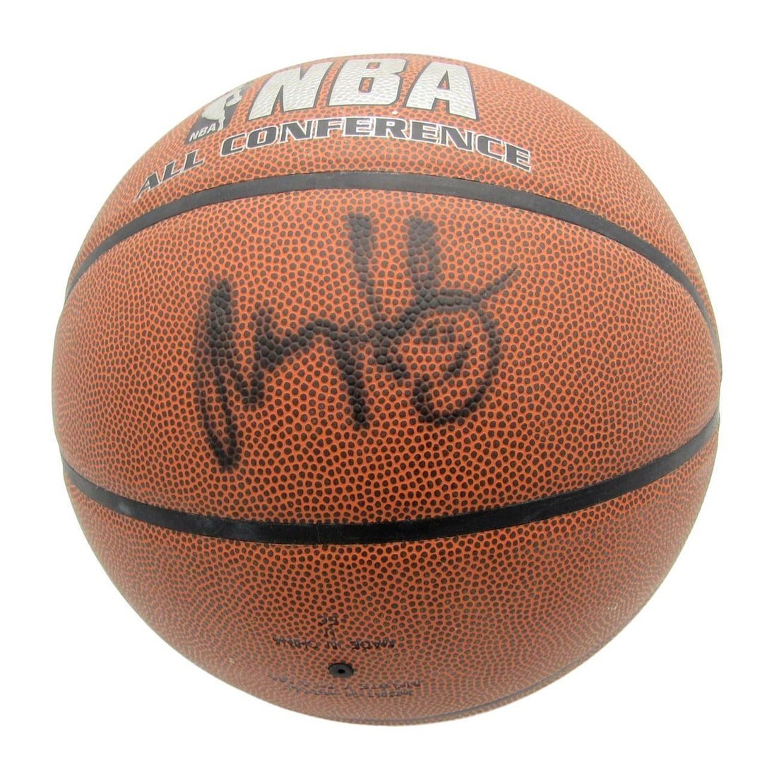 151728 Nancy Lieberman HOF Signed Old Dominion/ WNBA Spalding Basketball Beckett (1 of 4)