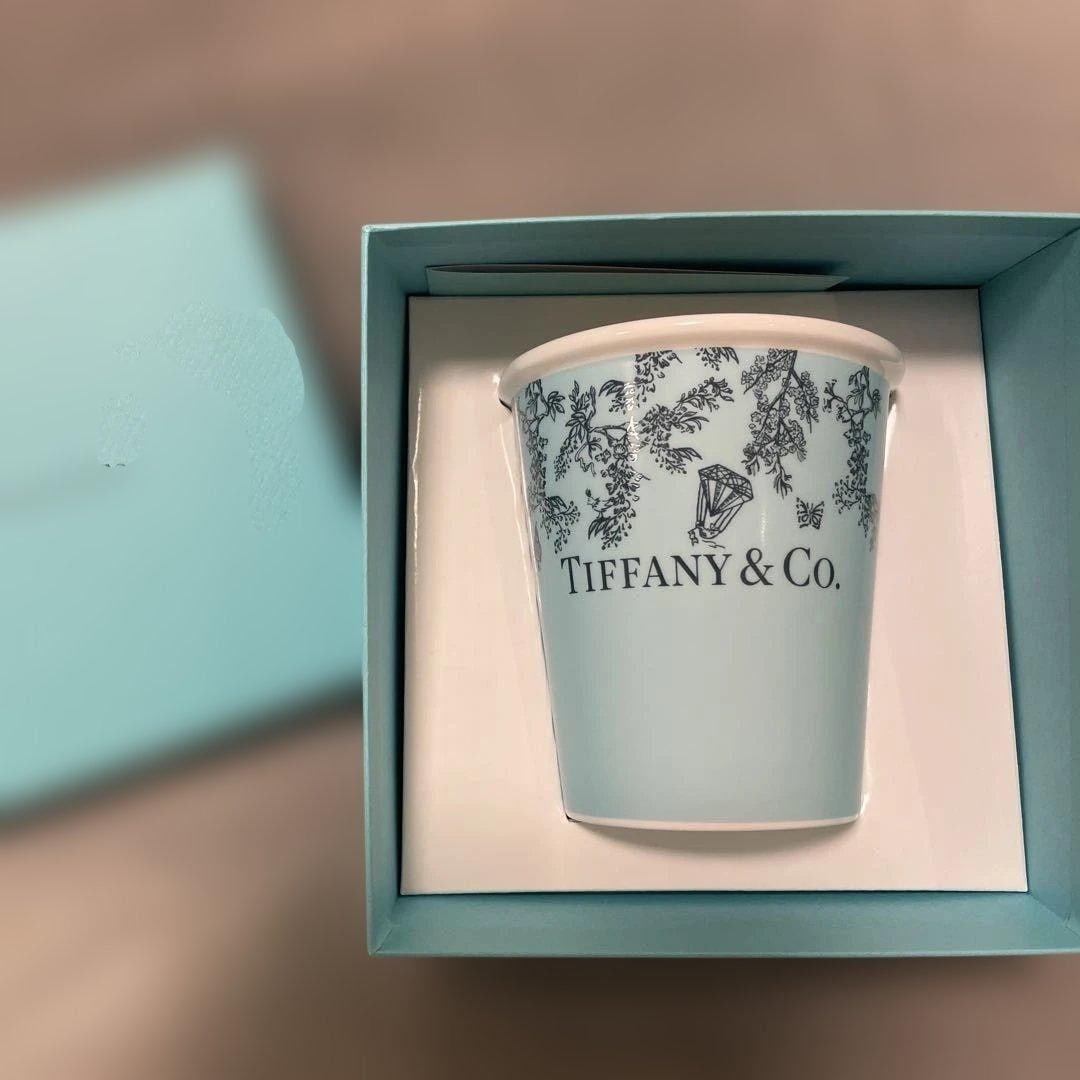 box Tiffany & Co. Wonder Bone China Mug Floral pattern with logo and Original: box Tiffany & Co. Wonder Bone China Mug Floral pattern with logo and Original This listing features box Tiffany & Co. Wonder Bone China Mug Floral pattern with logo and Original. Item specifics are