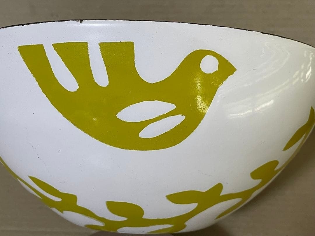 Vintage Cathrineholm Lotus Pattern Enamel Bowl Norway Mid-Century Modern design: Vintage Cathrineholm Lotus Pattern Enamel Bowl Norway Mid-Century Modern design This listing features Vintage Cathrineholm Lotus Pattern Enamel Bowl Norway Mid-Century Modern design. Item specifics