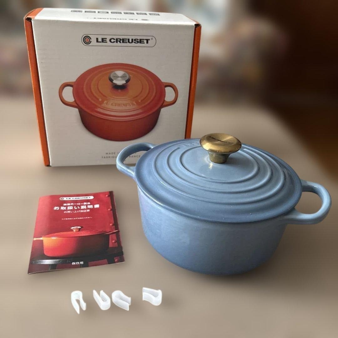 Knob Le Creuset Ronde 18 Chambray Cocotte 7in 2qt Cast Iron Dutch Oven with Gold (1 of 11)