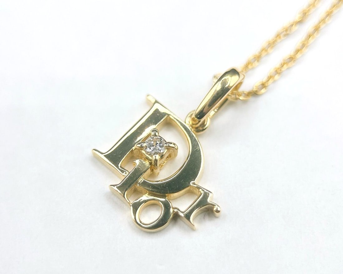 Jewelry Christian Dior Logo Diamond 18k Yellow Gold Necklace Pendant 15.6in Fine: Jewelry Christian Dior Logo Diamond 18k Yellow Gold Necklace Pendant 15.6in Fine This listing features Jewelry Christian Dior Logo Diamond 18k Yellow Gold Necklace Pendant 15.6in Fine. Item specifics