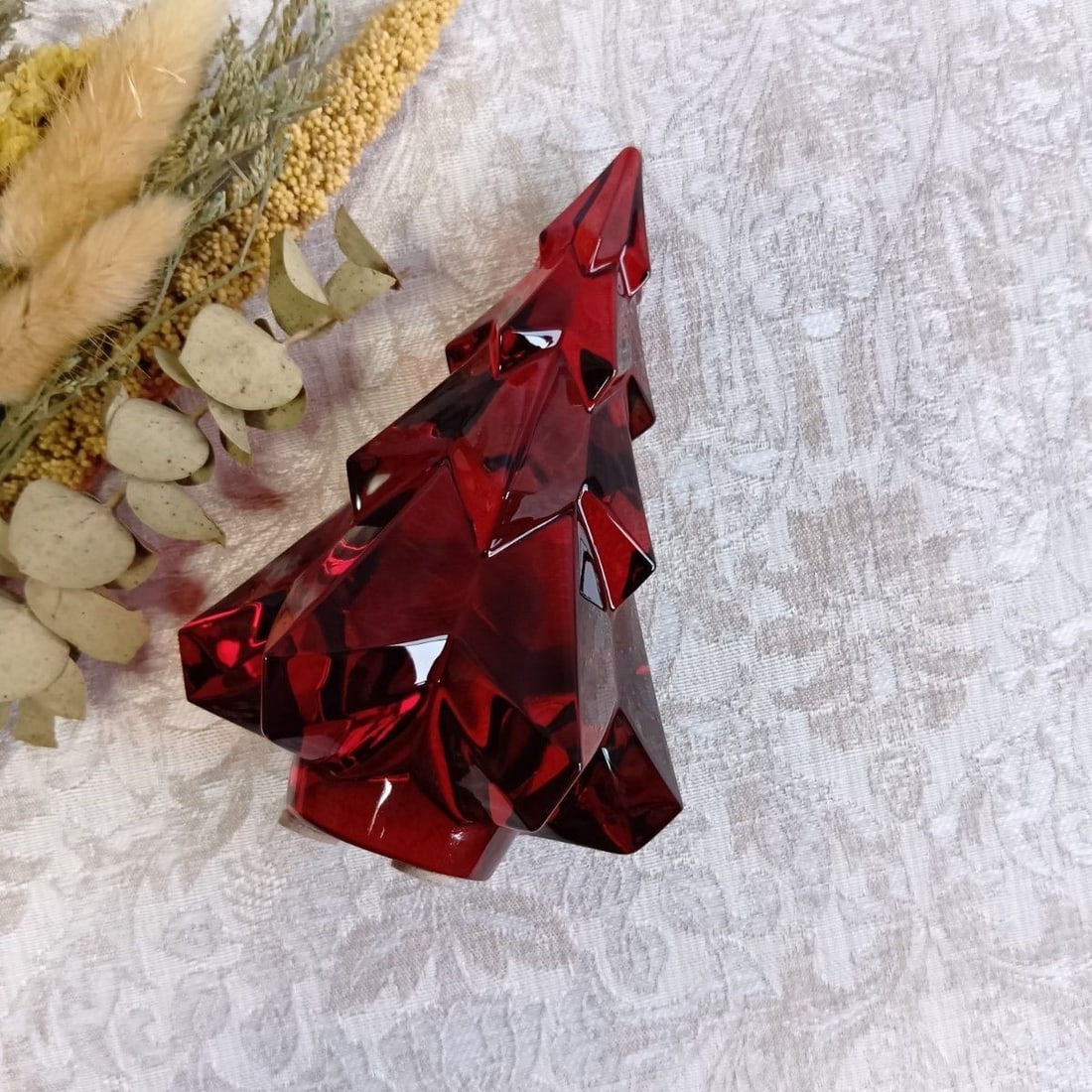 5.1in Baccarat Christmas Tree Red Crystal Art Glass interior ornament H: 5.1in Baccarat Christmas Tree Red Crystal Art Glass interior ornament H This listing features 5.1in Baccarat Christmas Tree Red Crystal Art Glass interior ornament H. Item specifics are provided below