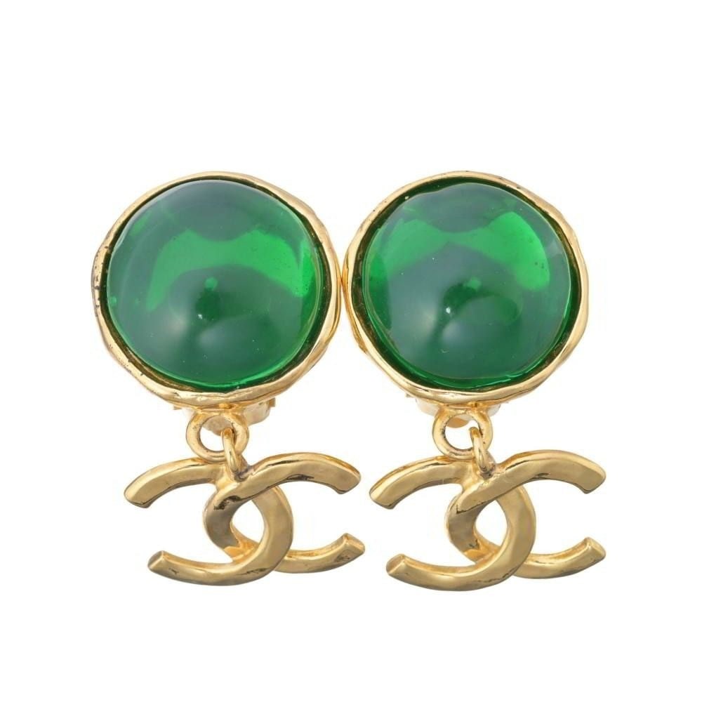Rare Vintage CHANEL 95A Coco Mark CC Green Gripoix Dangel Earring in: Rare Vintage CHANEL 95A Coco Mark CC Green Gripoix Dangel Earring in This listing features Rare Vintage CHANEL 95A Coco Mark CC Green Gripoix Dangel Earring in. Item specifics are provided below. Item