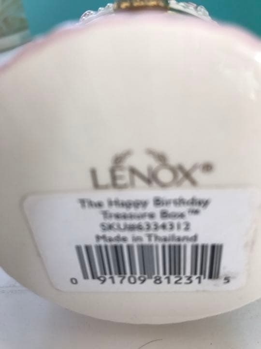 Collectible Lenox Happy Birthday Treasure Box Porcelain Trinket Figurine Gift - 7