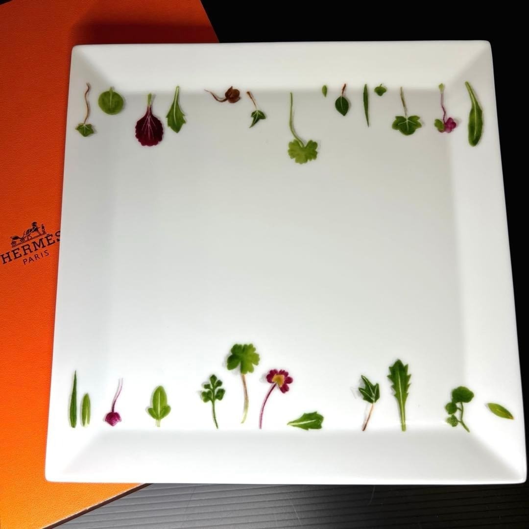 Tableware Hermes Mesclun Plate Square 9.05in White Green Porcelain 2006 France: Tableware Hermes Mesclun Plate Square 9.05in White Green Porcelain 2006 France This listing features Tableware Hermes Mesclun Plate Square 9.05in White Green Porcelain 2006 France. Item specifics are