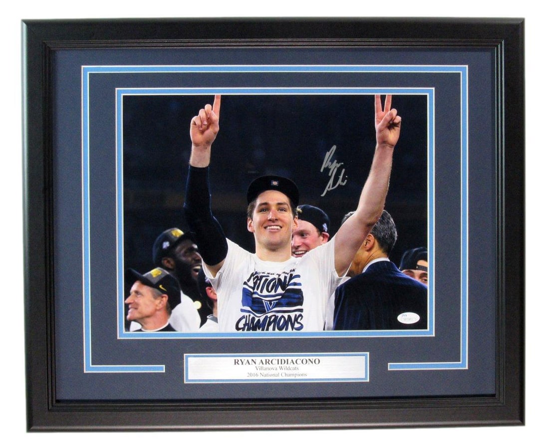 179792 Ryan Arcidiacono Autographed 11x14 Photo Villanova Framed JSA: 179792 Ryan Arcidiacono Autographed 11x14 Photo Villanova Framed JSA This listing features 179792 Ryan Arcidiacono Autographed 11x14 Photo Villanova Framed JSA. Item specifics are provided below. Item