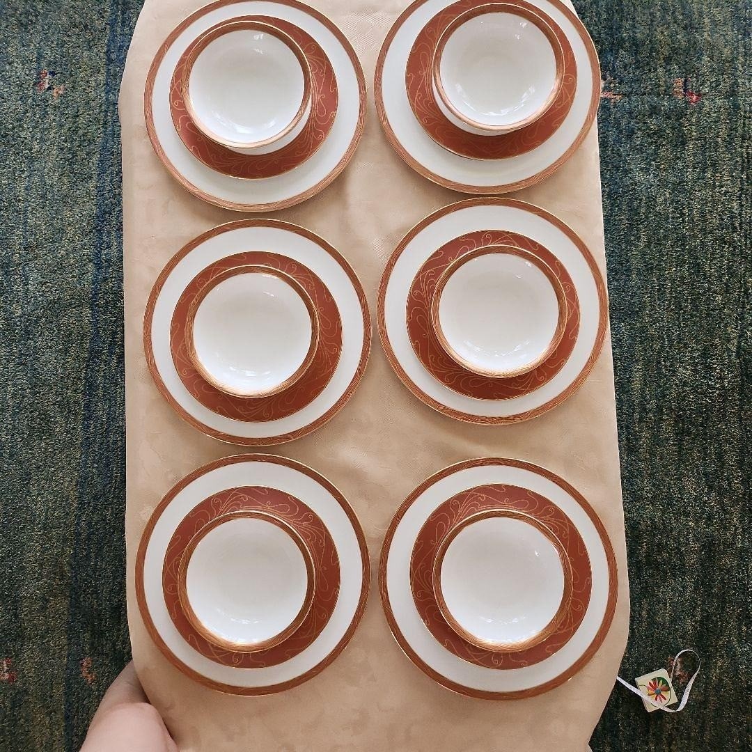 Tableware Wedgewood Paris saucer set Of 6 Three sizes Bone China Round England: Tableware Wedgewood Paris saucer set Of 6 Three sizes Bone China Round England This listing features Tableware Wedgewood Paris saucer set Of 6 Three sizes Bone China Round England. Item specifics are